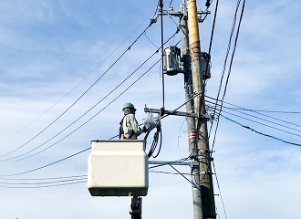 通信グループ実務風景写真02